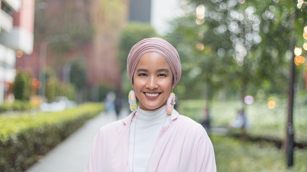 Liyana-Copywriter-Pants_Pomelo-Shoes_Adidas-Earrings_Eezy_Crafty-UNIFORM-21082020-5