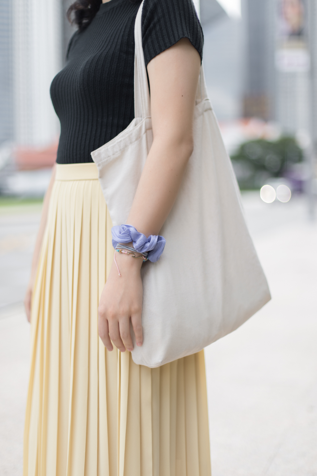 Dorothy-Student-Skirt_Uniqlo-Shoes_Vans-UNIFORM-22122020-3