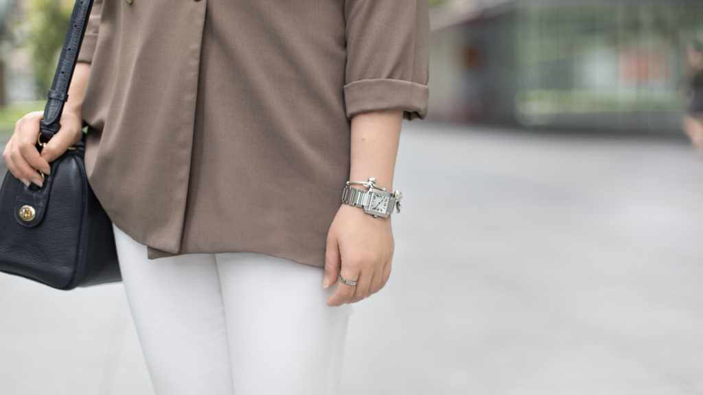 Jovonne-Banking-Pants_Iora-Watch_Cartier-Bracelet-Pandora-28012021-UNIFORM-4