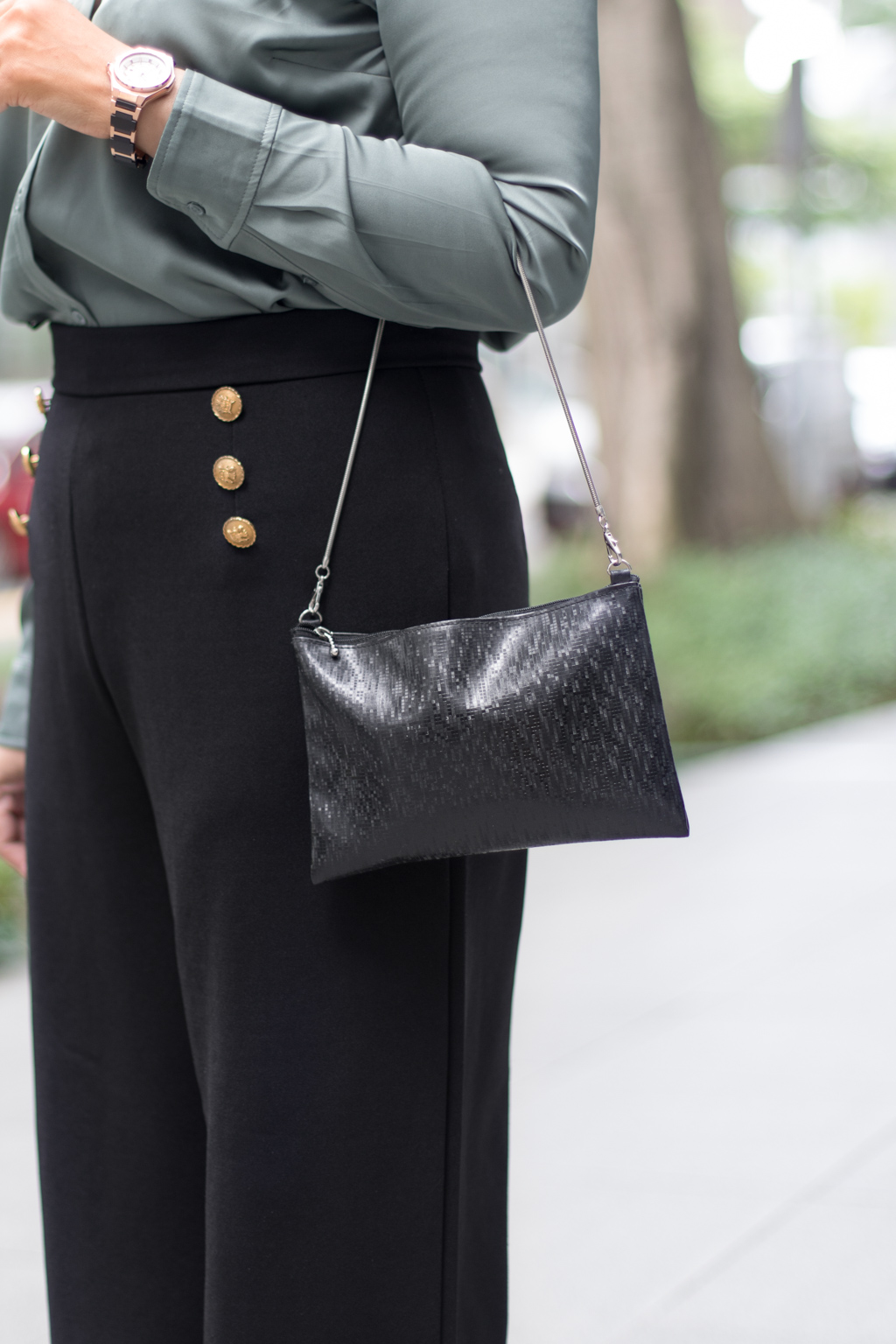 Lisa-Banking-Top_HM-Pants_ASOS-Shoes_Charles__Keith-Watch_Casio-28012021-UNIFORM-3