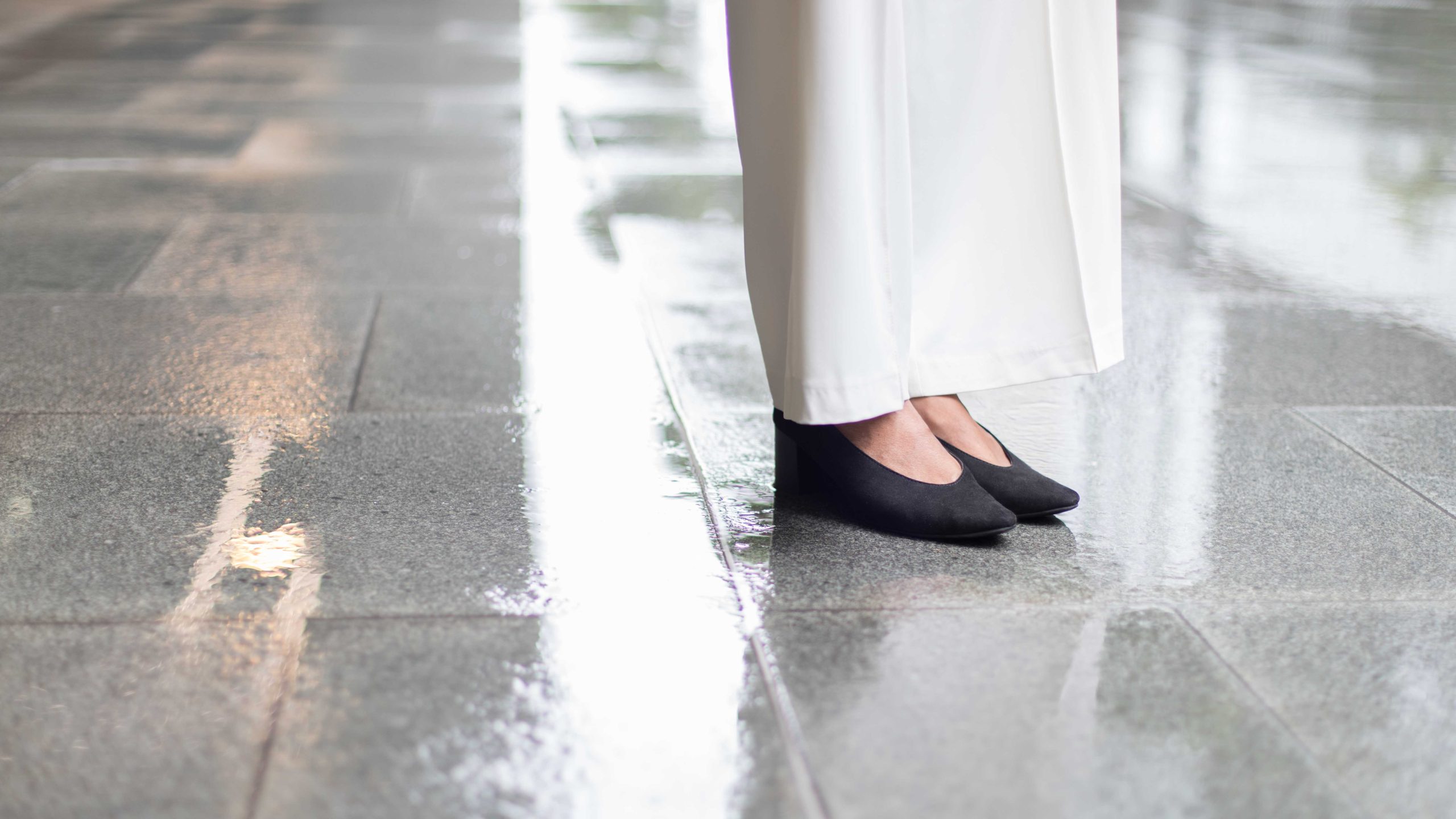 Poovan-Finance-Blazer_Zara-Top_Marks__Spencer-Pants_Marks__Spencer-Bag_Gucci-Watch_Apple-28012021-UNIFORM-3