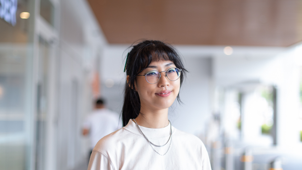 Julia-UIUX_Designer-Top_Uniqlo-Shoes_Palladium-Watch_Rotary-Clips_Daiso-20032021-UNIFORM-1