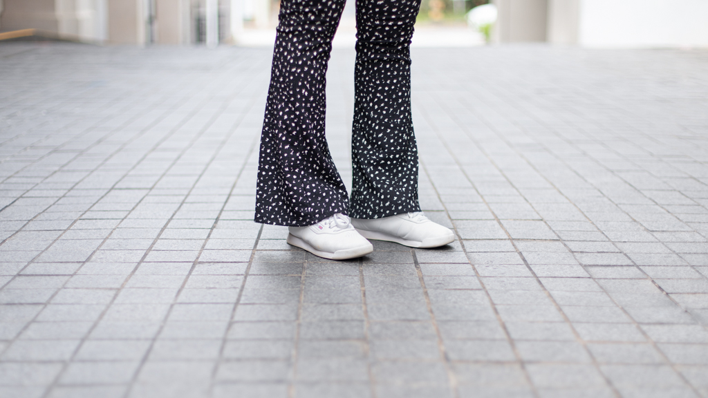 Melissa-Dance_Instructor-Top_Monki-Pants_Topshop-Shoes_Reebok-Bag_Kipling-Watch_Casio-Earrings_Rubi-Ring_Curious_Creatures-19032021-UNIFORM-2