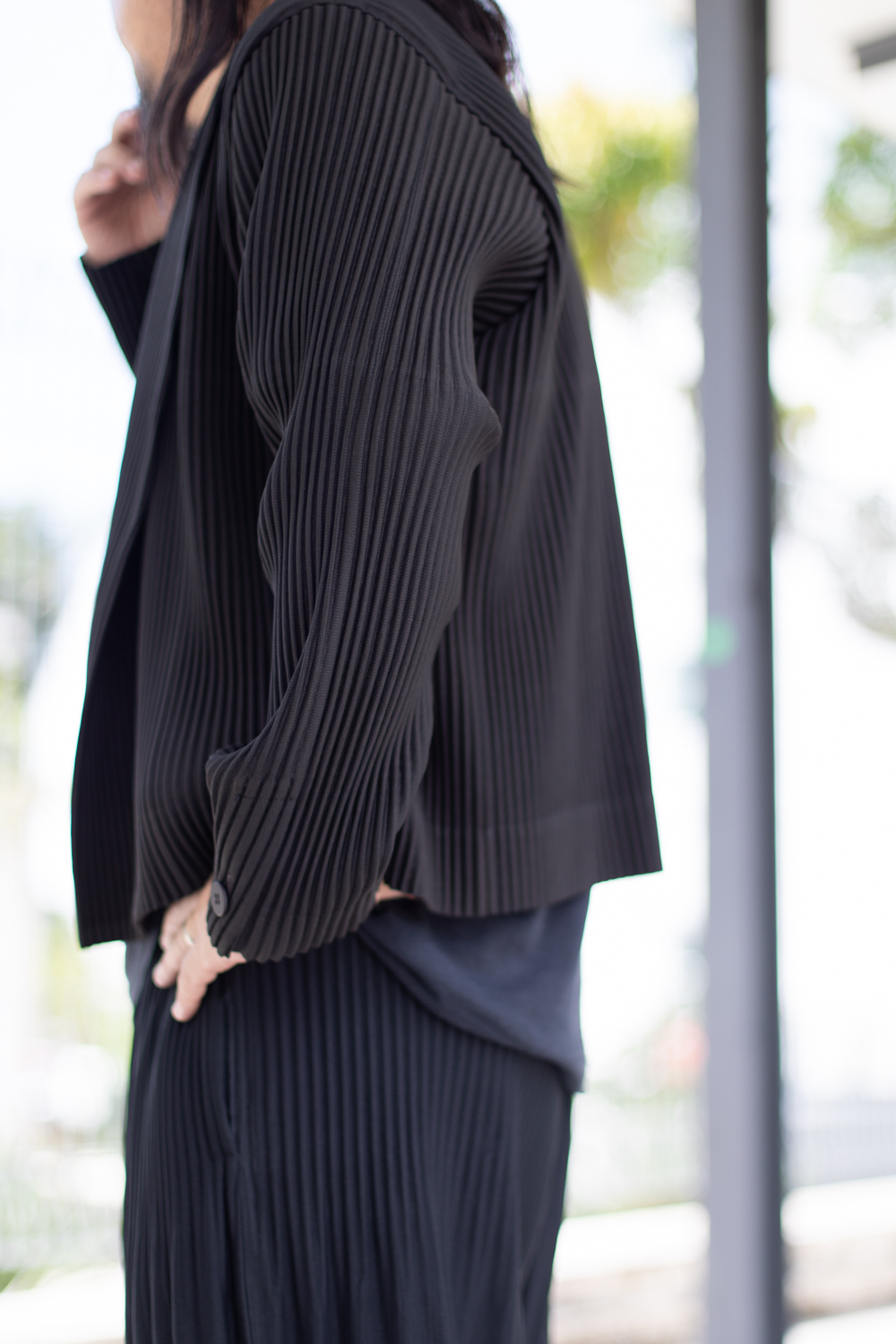 Pann-Creative_Director-Blazer_Issey_Miyake-Pants_Issey_Miyake-Shoes_New_Balance-05032021-UNIFORM-2