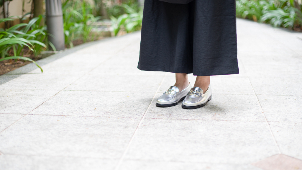 Gladys-Preschool_Teacher-Jumpsuit_Black_Label-Shoes_Adidas-x-Sam_Smith-Bag_Supreme-x-Louis_Vuitton-Watch_Apples-Ring_PRESS_Stores-19032021-UNIFORM-21