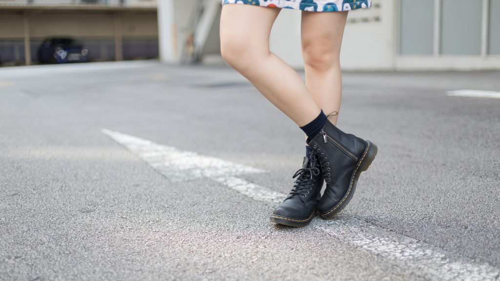 Kimberly-Social_Media-Top_Uniqlo-Shoes_Dr_Martens-Watch_Omega-Bag_Prada-16072021-UNIFORM-2