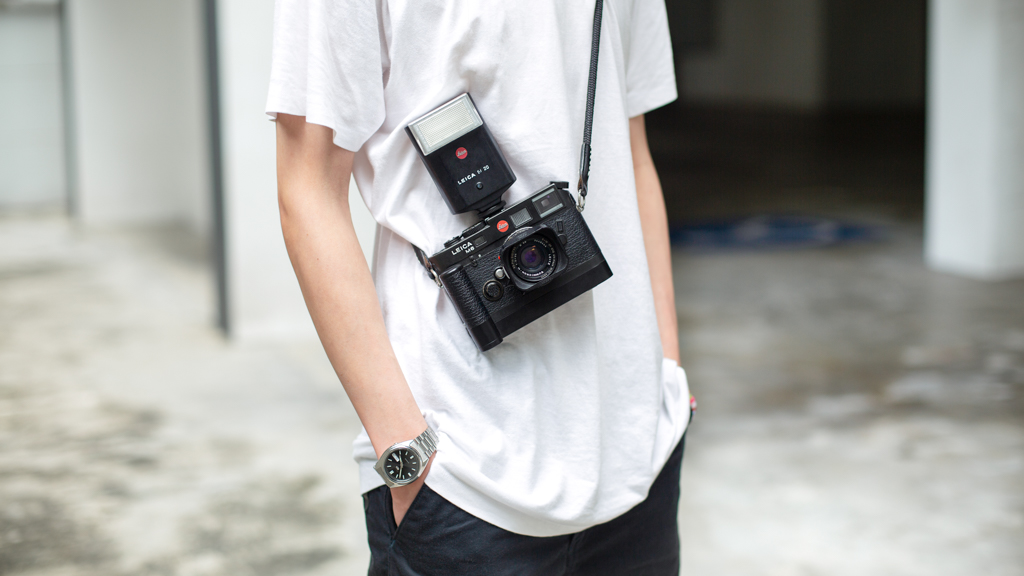 Tim-Photographer-Shirt_Jockey-Shoes_Nike-Watch_Seiko-Bracelet_Visual_Jargon-Camera_Leica-25062021-UNIFORM-5