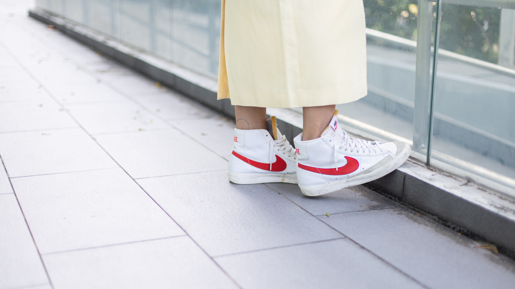 Liz-Entrepreneur-Top_The_Tinsel_Rack-Shoes_Nike-Bag_Parfois-Watch_Seiko-22072021-UNIFORM-2