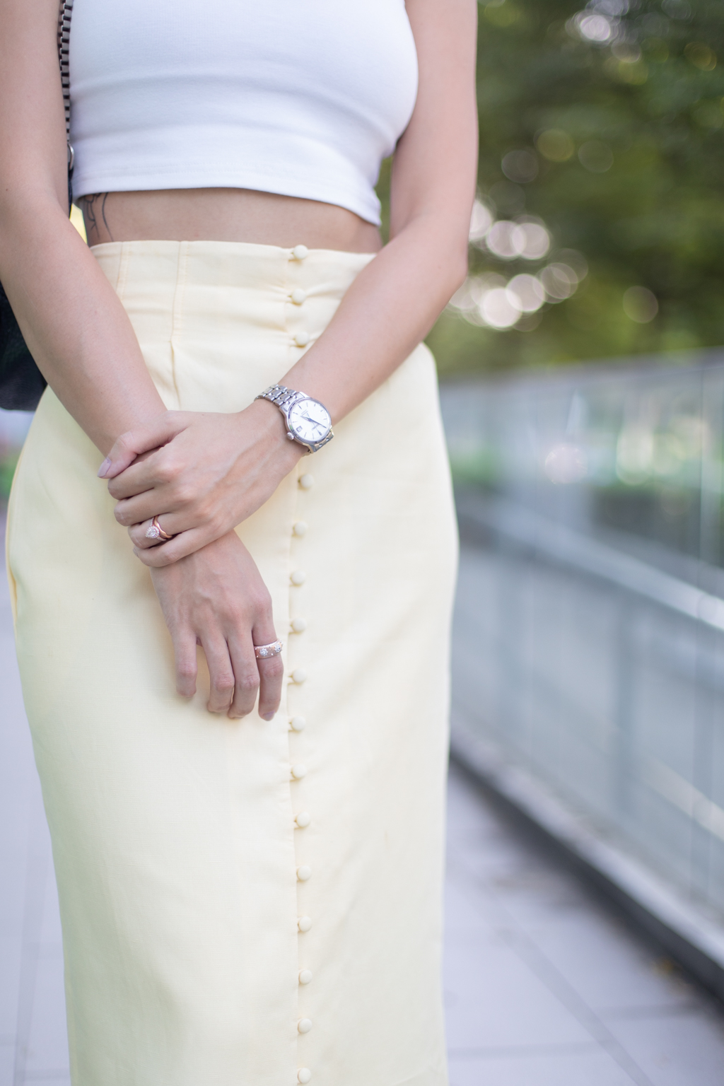 Liz-Entrepreneur-Top_The_Tinsel_Rack-Shoes_Nike-Bag_Parfois-Watch_Seiko-22072021-UNIFORM-3