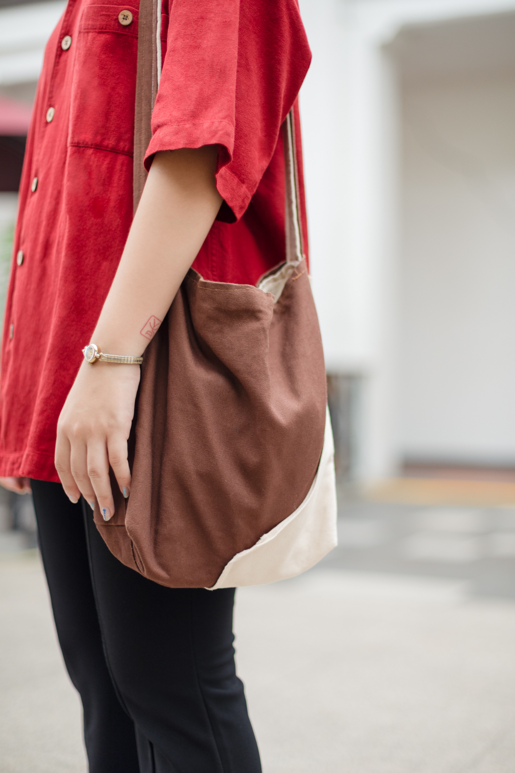 Kim-Sandals_Taobao-Socks_Muji-Earrings_LEGO_TheMetropolitanMuseumOfArt-Tattoo_Vivpokes-11112021-UNIFORM-3