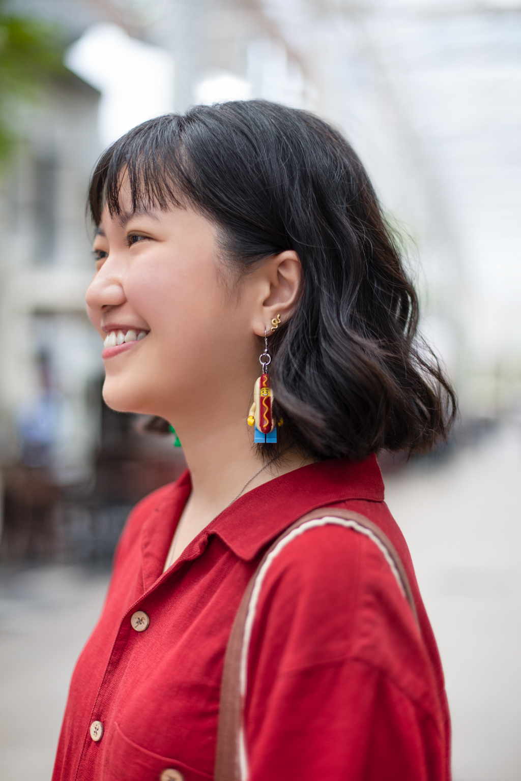 Kim-Sandals_Taobao-Socks_Muji-Earrings_LEGO_TheMetropolitanMuseumOfArt-Tattoo_Vivpokes-11112021-UNIFORM-4