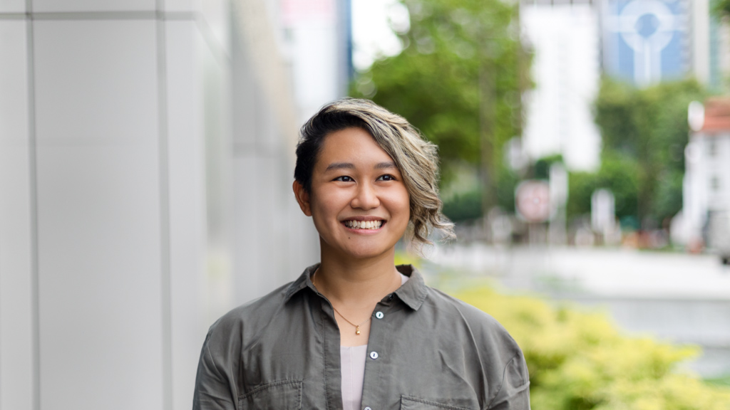 Farhana-Trainer-Jumpsuit_HM-Shoes_Converse-11112021-UNIFORM-5