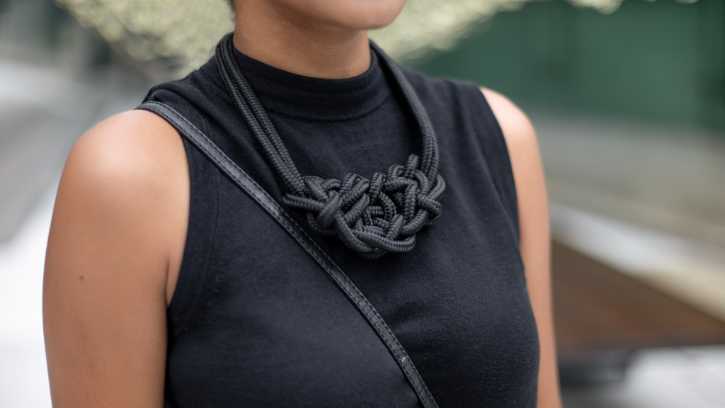 Rynthia-Banking-Top_COS-Pants_COS-Shoes_Bottega_Venetta-Bag_Givenchy-Bracelet_Balenciaga-Watch_Apple-Rings_VitaFede_APMMonaco_Cartier-UNIFORM-3