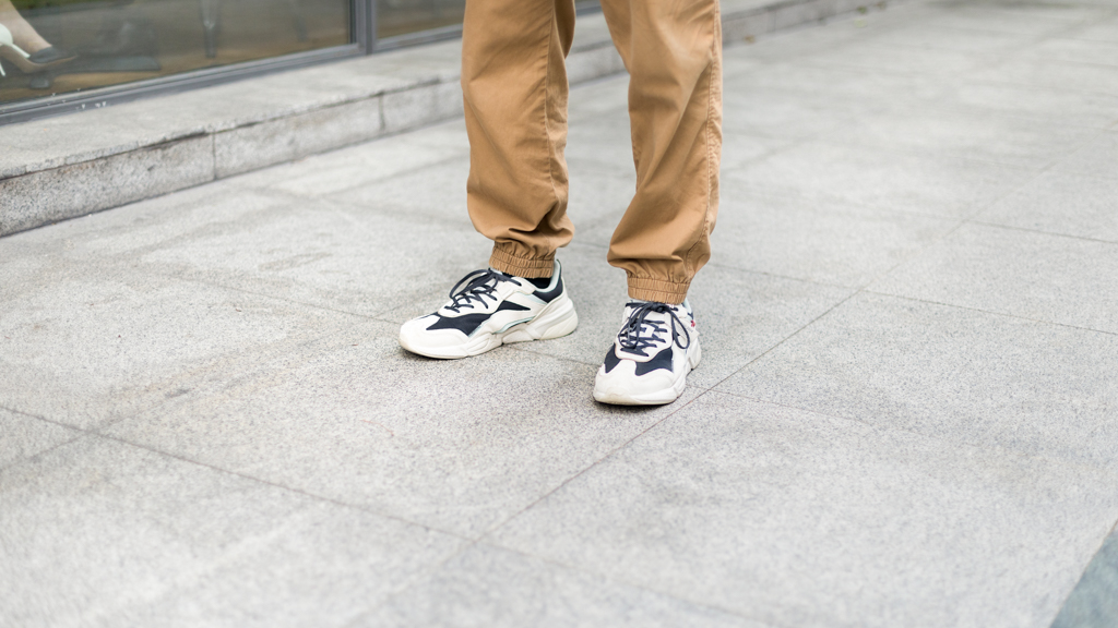 Alvin-Co_Founder_Of_GetSpaces-Top_Lazada-Pants_Uniqlo_Shoes-Taobao-09122021-UNIFORM-2