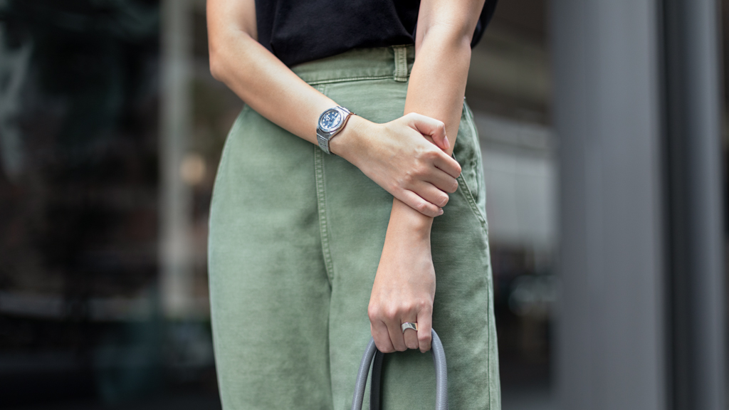 Min-Analyst-Top_Taobao-Shoes_Taobao-Bag_Celine-Watch_Tudor-09122021-3