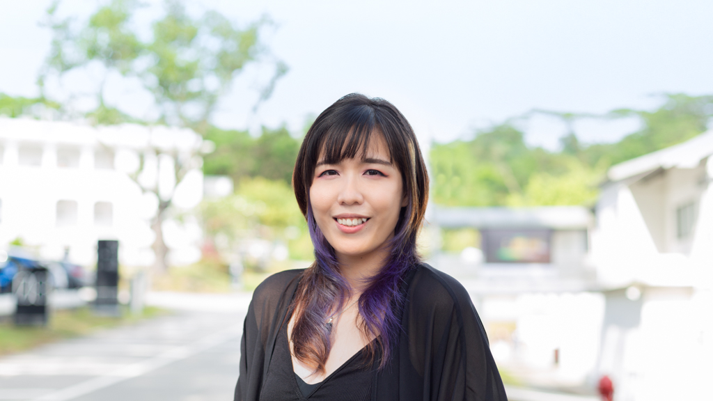 Jiaqi-Artist-Necklace_Singaporecrystals.com-Bracelet_Taobao-Outer_Shein-Top_Shein-Pants_Shein-Shoes_Shein-14022022-UNIFORM-5