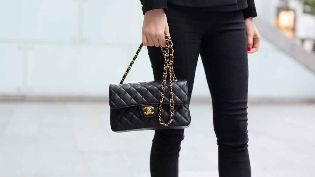 Nika-Digital_Content_Creator-Blazer_Dior-Pants_ASOS-Belt_Dior-Bag_Chanel-Shoes_Roger_Vivier-Earrings_Van_Cleef__Arpels-Watch_Rolex-Ring_Tiffany__Co.-Glasses_Chanel-09122021-UNIFORM-1