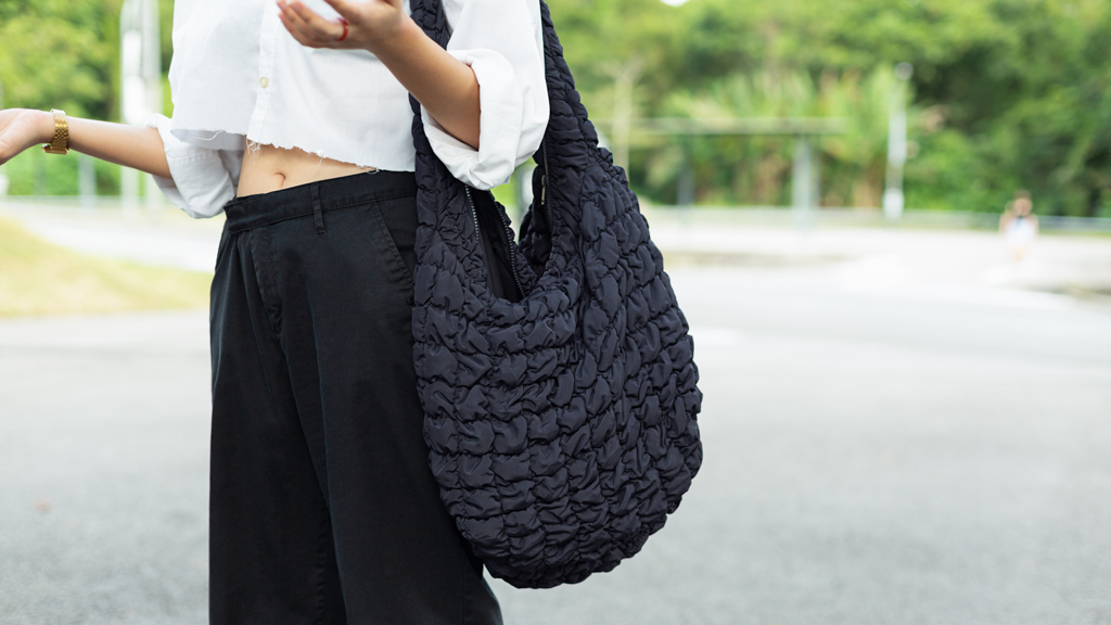 Charm-Student-Top_HM-Jeans_Vans-Shoes_Converse-Bag_COS-Watch_Casio-Tattoos_rreikemon_maxinengps_vanoha.ink-14012022-UNIFORM-3