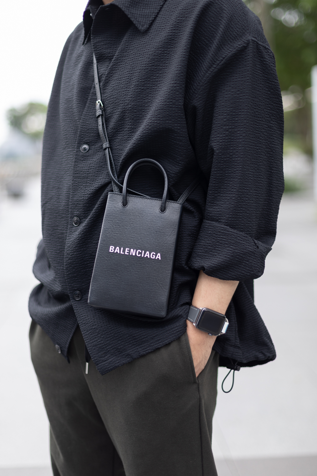 Justine-Sales-Shirt_Zara-Pants_Zara-Shoes_Adidas-Bracelet_Tiffany-Watch_Apple-Bag_Balenciaga-2