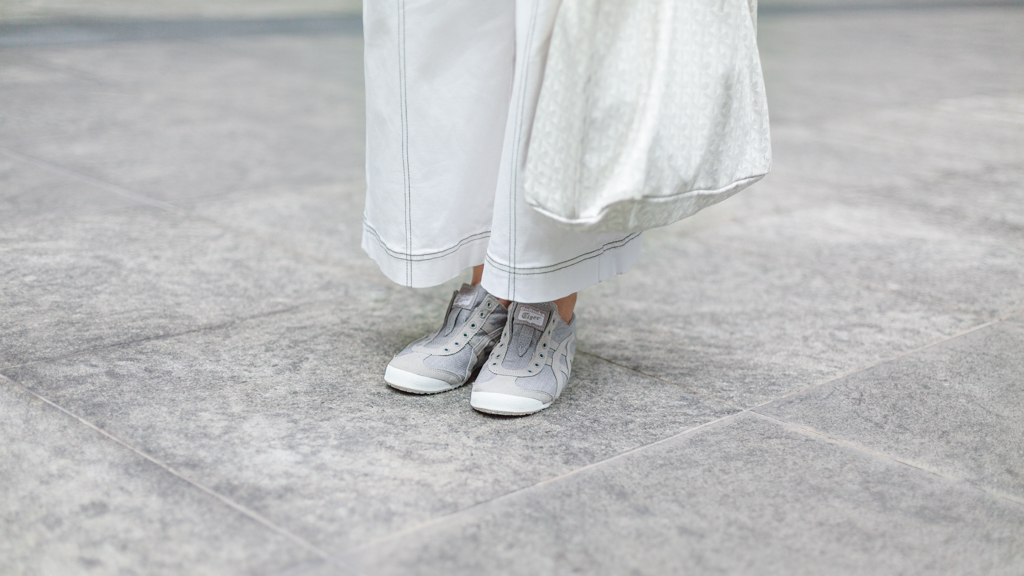 Foo-Property_Agent-Top_COS-Pants_IORA-Shoes_Onitsuka_Tiger-3