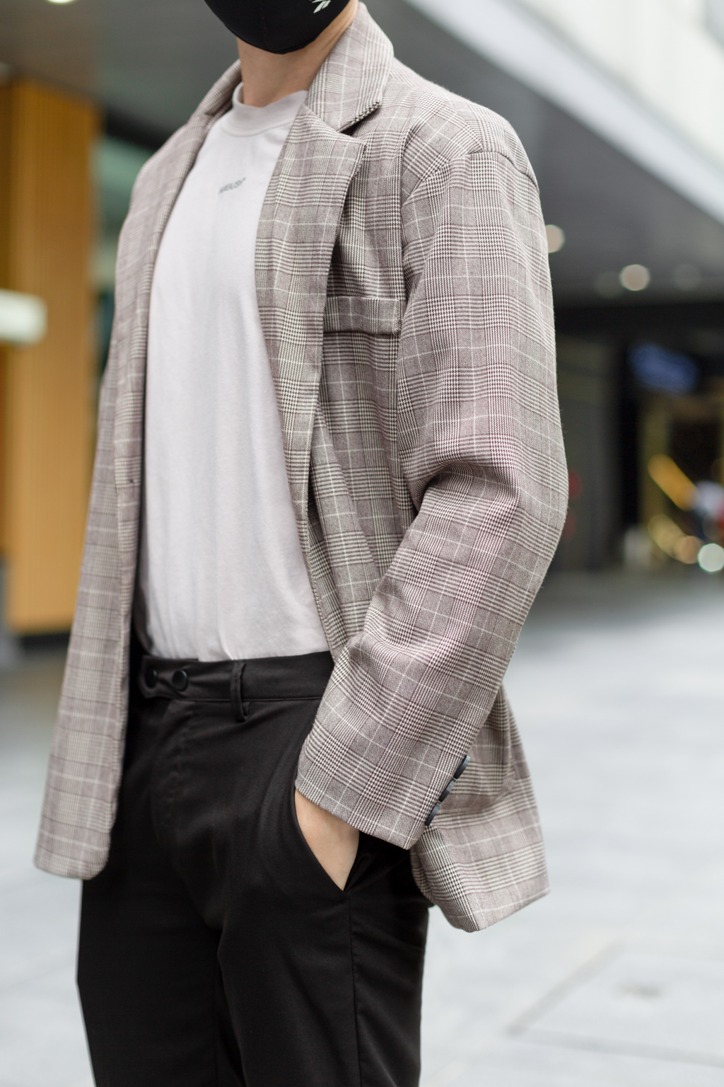 Perry-Marketing-Blazer_Taobao-Shirt-Ambush-Pants_Taobao-Shoes_Adidas-Glasses_Taobao-Earrings_Taobao-3