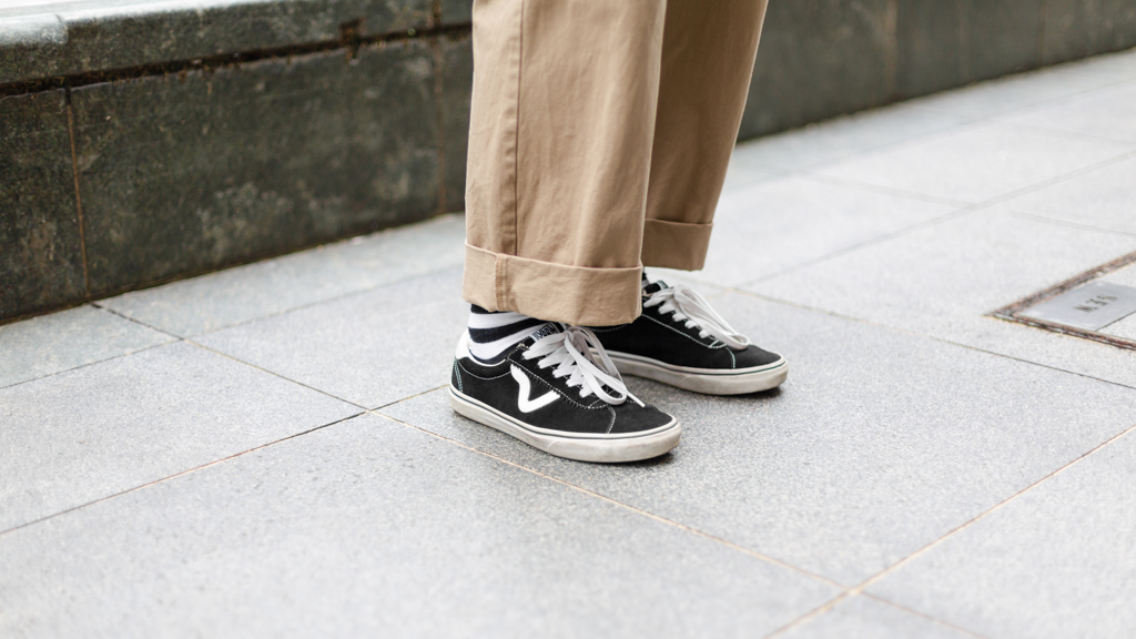 Shaidirin-Boatman-Hat_Asos-Mask_Shopee-Shirt_Uniqlo-Pants_Muji-Shoes_Vans-Bag_Bape-2