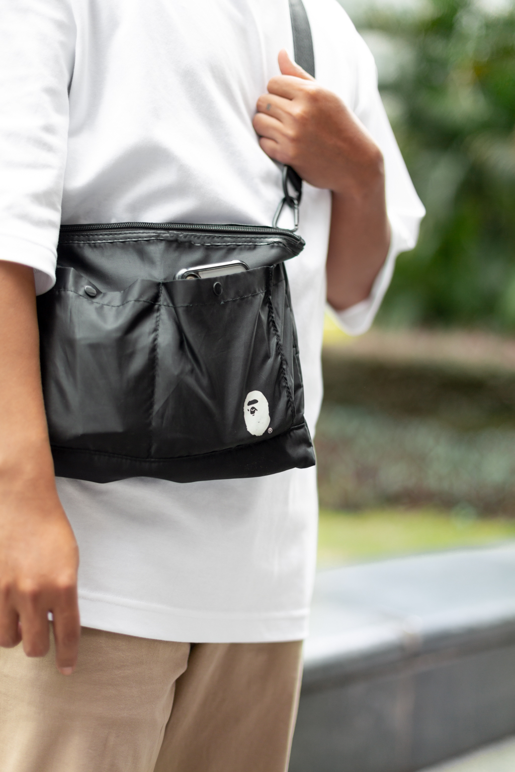 Shaidirin-Boatman-Hat_Asos-Mask_Shopee-Shirt_Uniqlo-Pants_Muji-Shoes_Vans-Bag_Bape-3