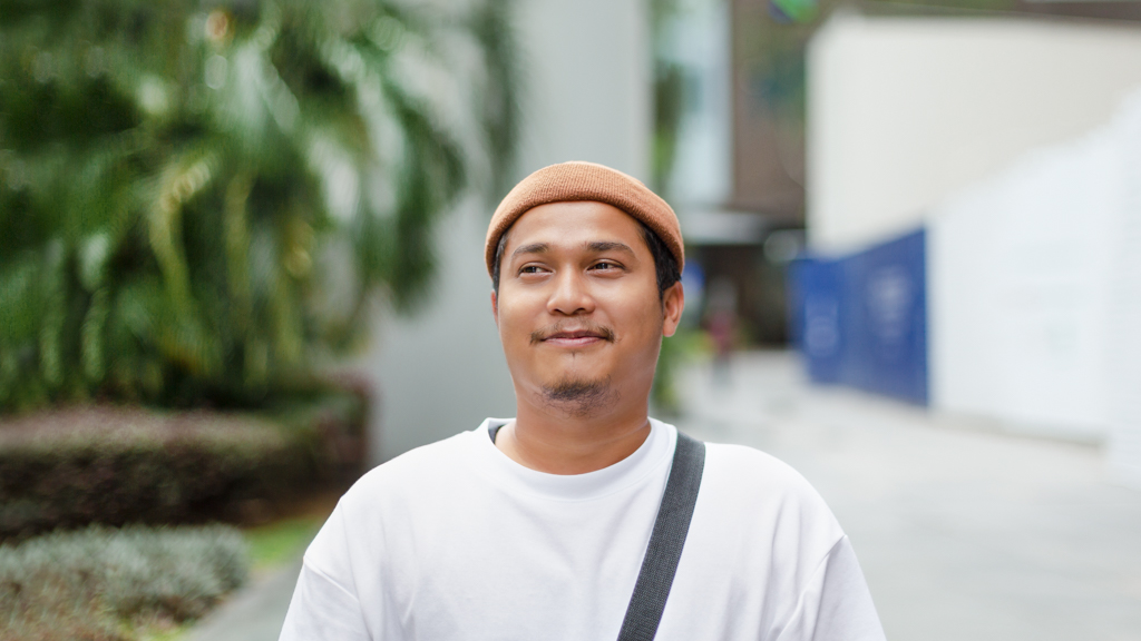 Shaidirin-Boatman-Hat_Asos-Mask_Shopee-Shirt_Uniqlo-Pants_Muji-Shoes_Vans-Bag_Bape-5