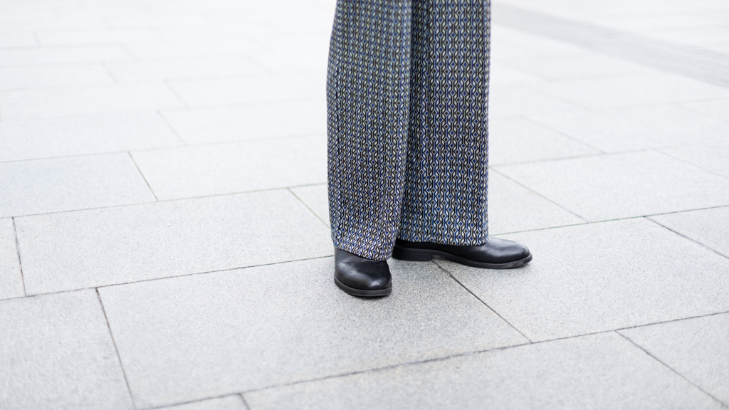 Stu-Teacher-Shirt_Zara-Pants_Zara-Shoes_Asos-Bag_Amoeba_Music-4