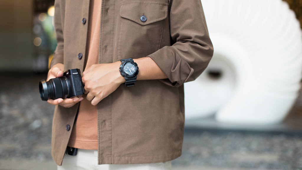 Aidil-Logistics_Coordinator-Top_Uniqlo-Outer_Uniqlo-Pants_Uniqlo-Shoes_Converse-Watch_G-Shock-Camera_Fujifilm-UNIFORM-27052022-3