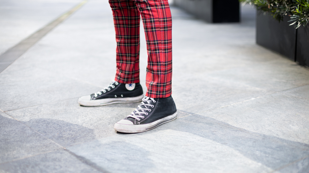Aleksey-Creative_Director-Sunglasses_Saint_Laurent-Top_Sandro-Shoes_Converse-Ring_Parts_of_Four-UNIFORM-27052022-5