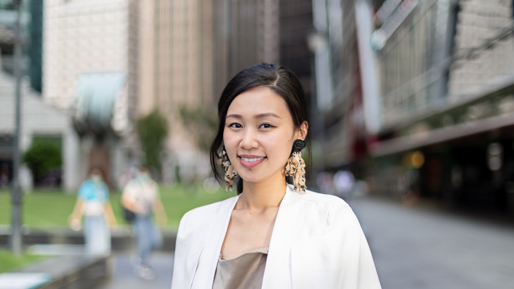 Faith-Associate_Director-Earrings_Taobao-Top_Taobao-Cape_Taobao-Pants_Shein-Heels_Taobao-Bag_Louis_Vuitton-UNIFORM-27052022-5