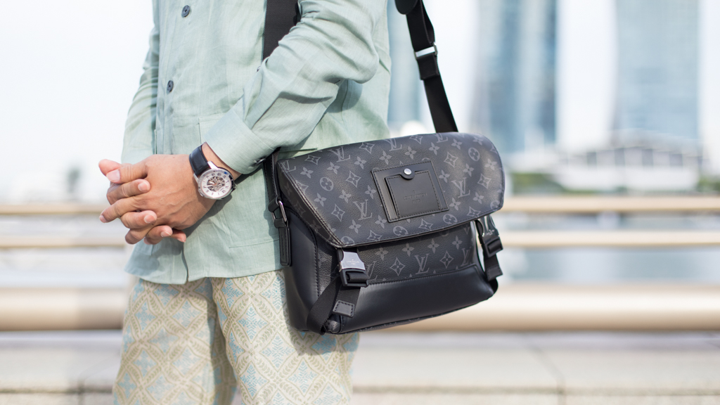 Kodair-Administration-Glasses_Armani-Shoes_Bata-Bag_Louis_Vuitton-Watch_Fossil-UNIFORM-27052022-3