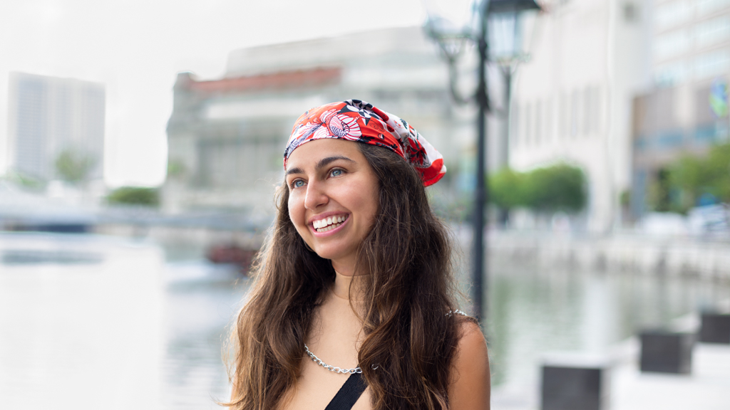 Pilar-Dermatologist-Bandana_HM-Watch_Swatch-Shoes_Adidas-Bag_Zara-UNIFORM-27052022-6