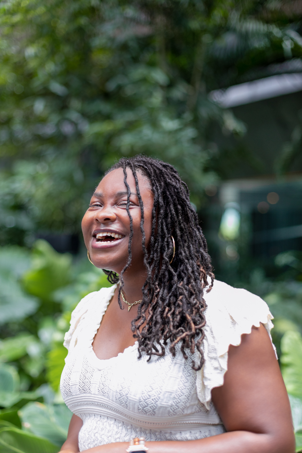 Amber-Programme_Manager-Top_Zara-Watch_Apple-Bag_Michael_Kors-Sandals_Target-UNIFORM-24062022-2