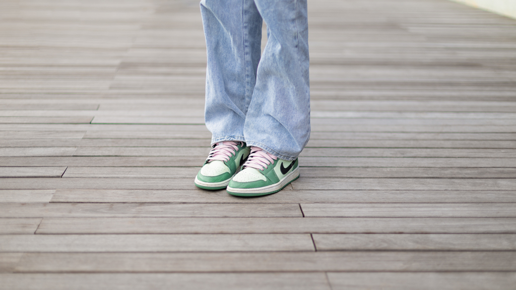 Antara-Student-Top_HM-Jeans_PULLBEAR-Shoes_Nike-Bag_Jaquemus-Necklace_Swarovski-Bracelet_Swarovski-Watch_Armani-UNIFORM-24062022-5