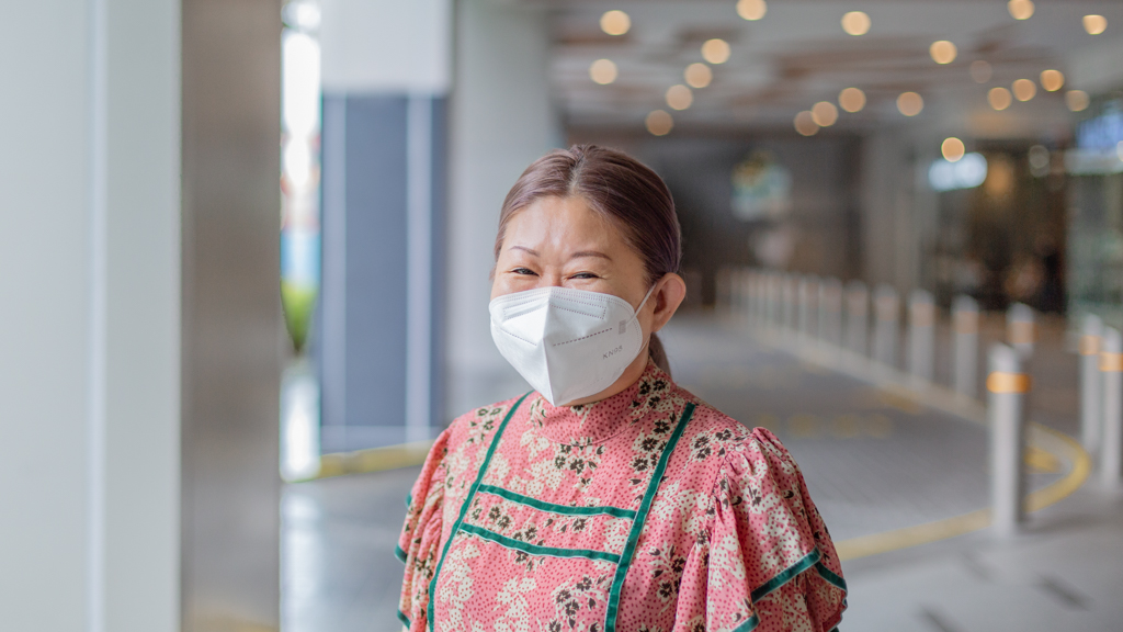 Elicia-Associate_Media_Manager-Dress_EZ_Buy-Socks_Chinatown-UNIFORM-18082022-4