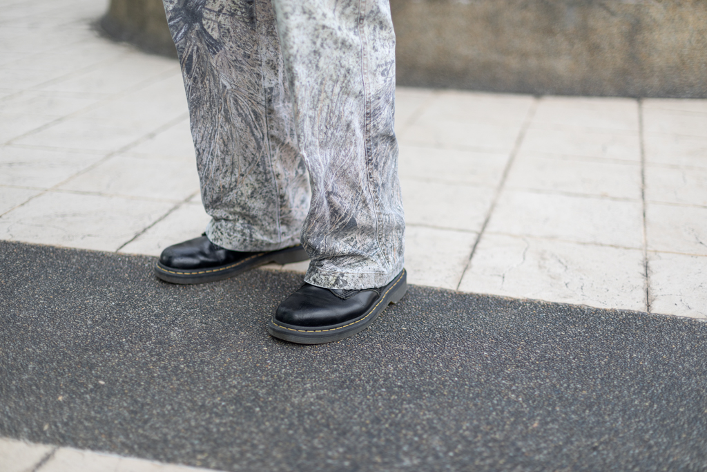 Mikhail-Small_Business_Owner-Pants_Honsie_Ponsie-Bag_Graphic_Eyesore-Bracelets_Erydium_and_Endearaine-Shoes_Dr_Martens-Glasses_Owndays-UNIFORM-18082022-3