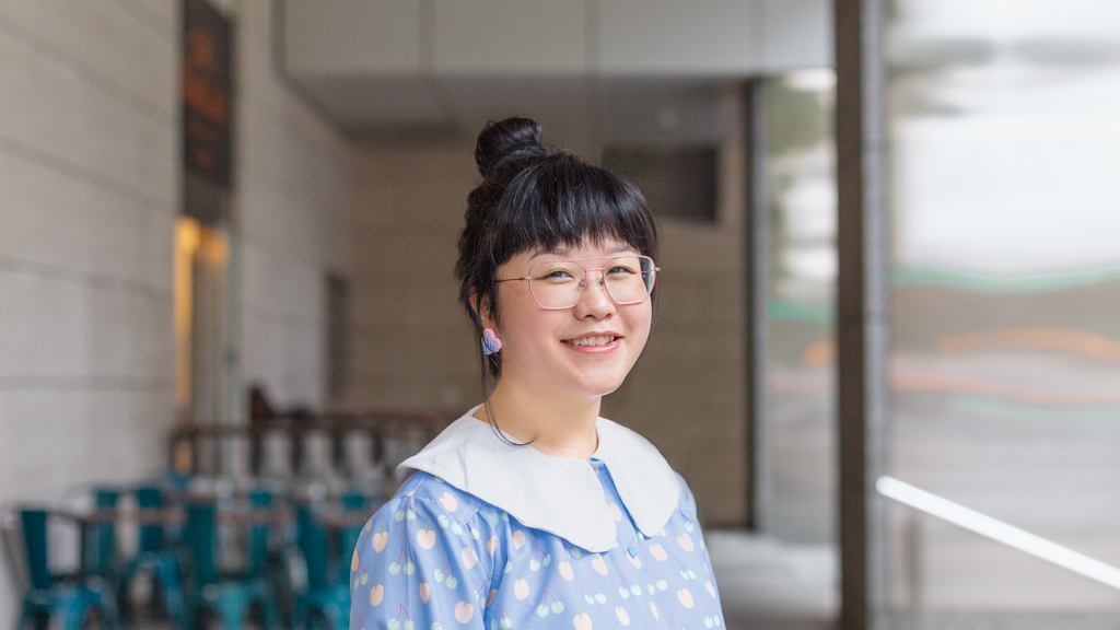 Phoebe-The_Unicorn_Huntress-Top_Twinkly_Love-Skirt_COS-Shoes_Underground-Bag_Sometime_By_Asian_Designers-Charms_PopMart-Earrings_Hug_Material-UNIFORM-18082022-2