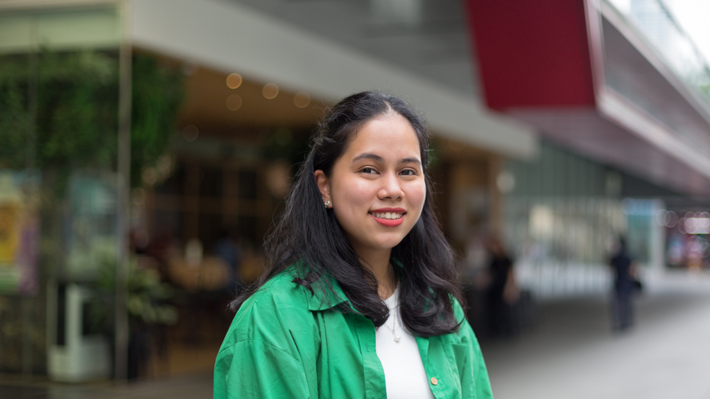 Marian-Advertising-Top_Love_Bonito-Outerwear_Fashmob-Jeans_Mango-Shoes_Vans-Necklace_Lovisa-UNIFORM-14102022-5