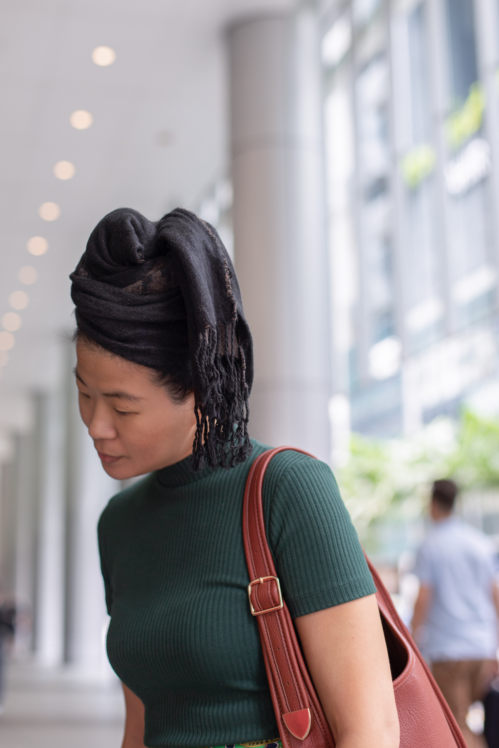 Frances-EA-Top_Zara-Bag_Celeste-Ring_Swarovski-UNIFORM-14102022-3