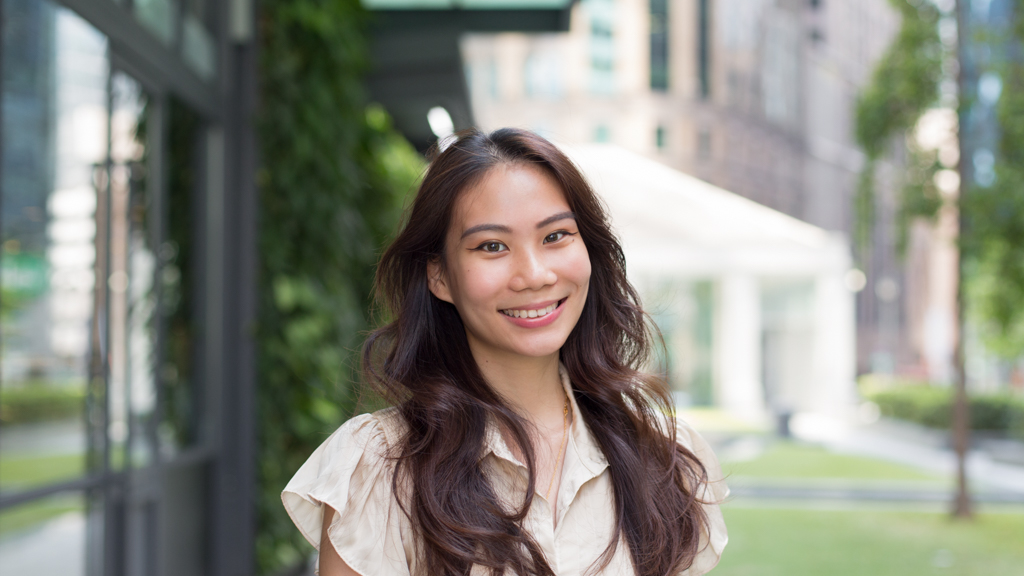 Natasha-PR_Consultant-Dress_Chloe-Shoes_Ratianah-Jewellery_Merchants_of_the_Sun-UNIFORM-24112022-4