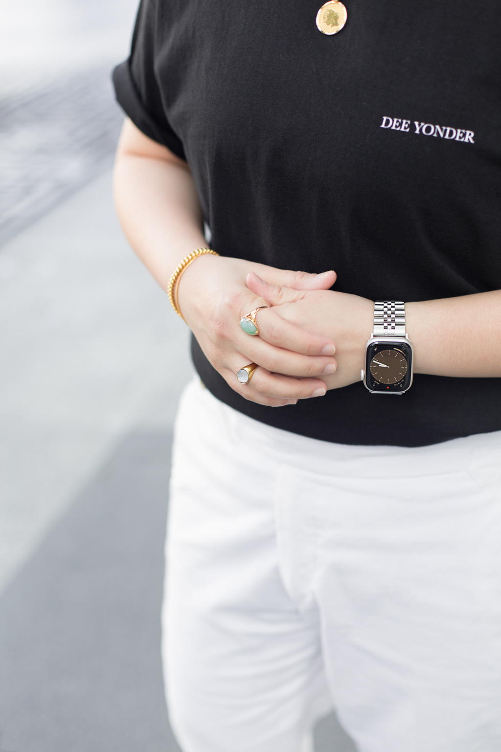 Dee-Barber-Sunglasses_Gentle_Monster-Top_Dee_Yonder-Pants_Dansens_Boutique-Watch_Apple-UNIFORM-24112022-4