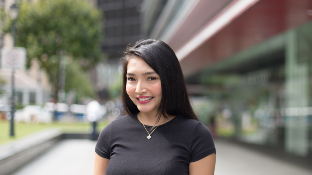 Myca-Executive-Top_Cotton_On-Pants_Bershka-Shoes_ASOS-Bag_Chanel-Necklace_Bulgari-Watch_Apple-UNIFORM-241120224