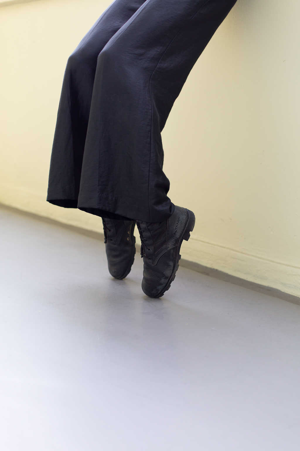 Jozef-Performance_Maker__Choreographer-Top_Uniqlo-Pants_HM-Shoes_SAF_eMart-UNIFORM-15012023-3