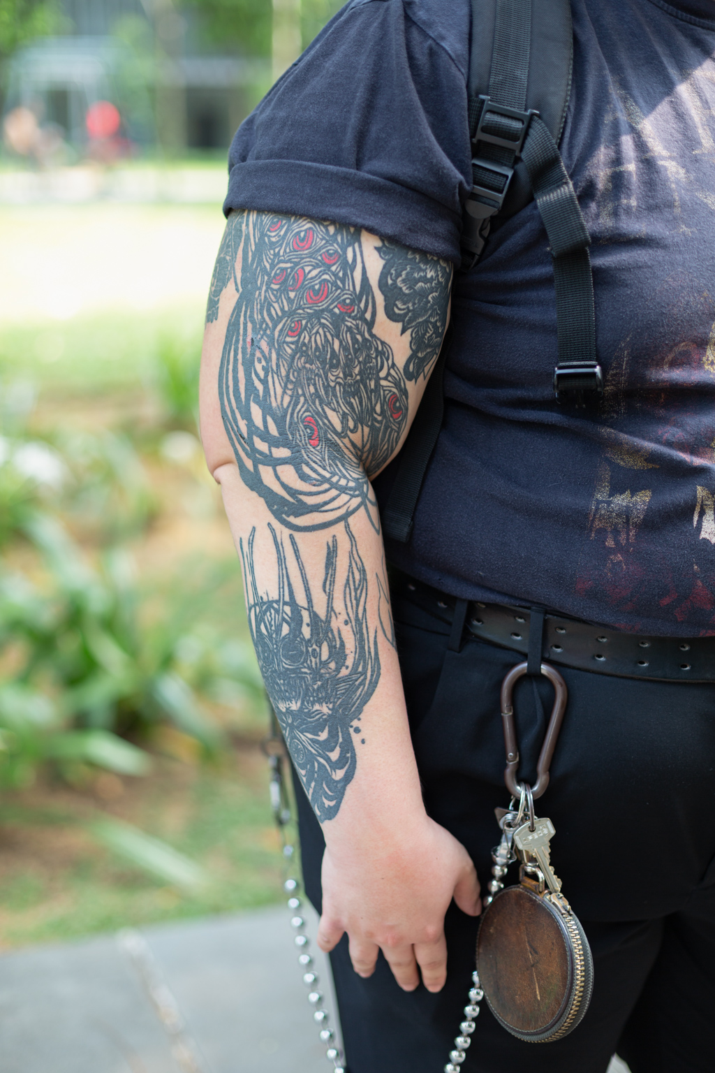 Chuan-Bartender-Pants_Amazon-Belt_Etsy-Shoes_Amazon-Pouch_Blackmeans-Glasses_Owndays-UNIFORM-17042023-1