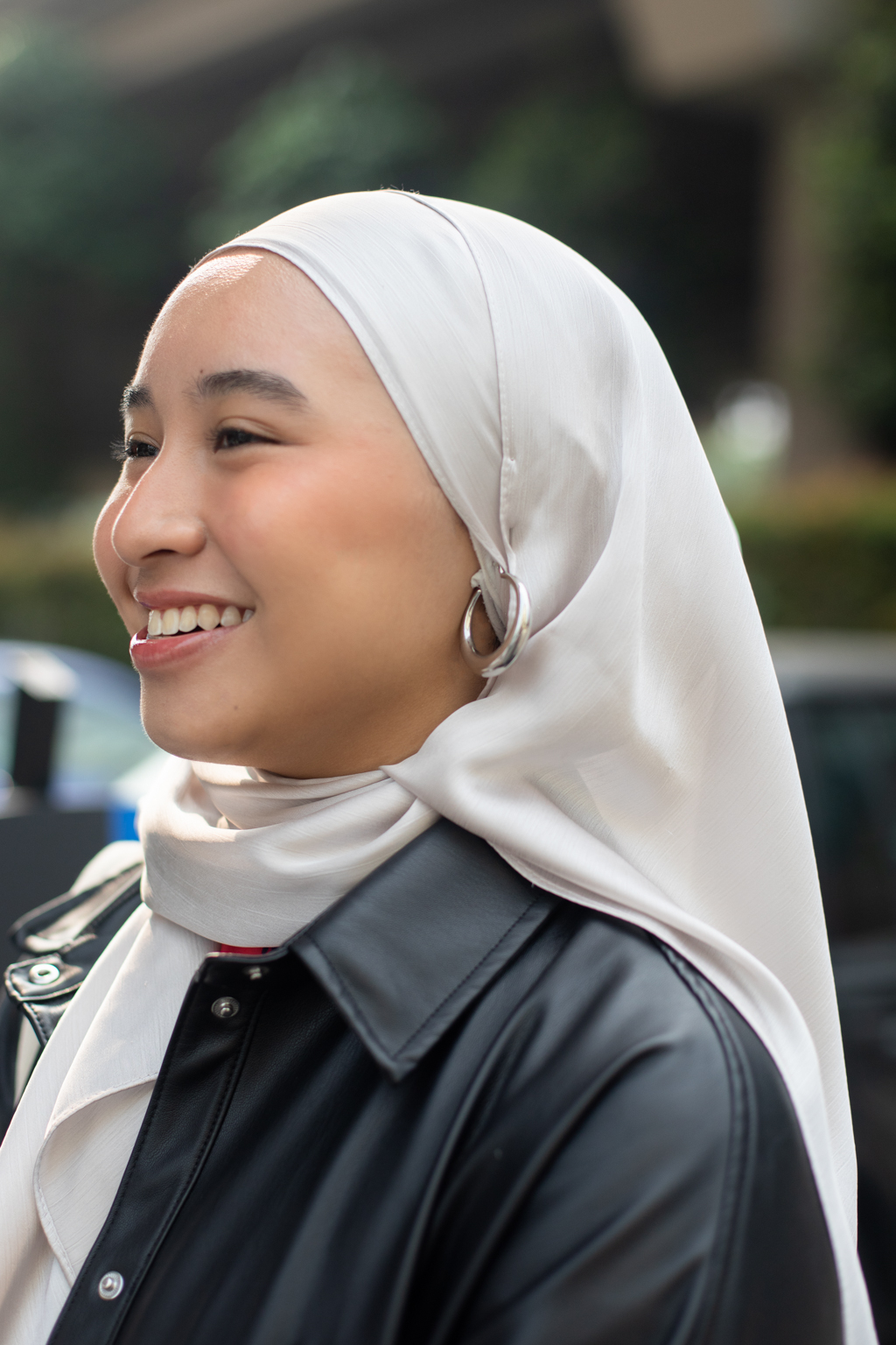 Atiqah-Student-Jacket_Adidas-Top_Shopee-Pants_MUJI-Shoes_Foot_Locker-Rings_Shopee-Earrings_Shopee-UNIFORM-17042023-2