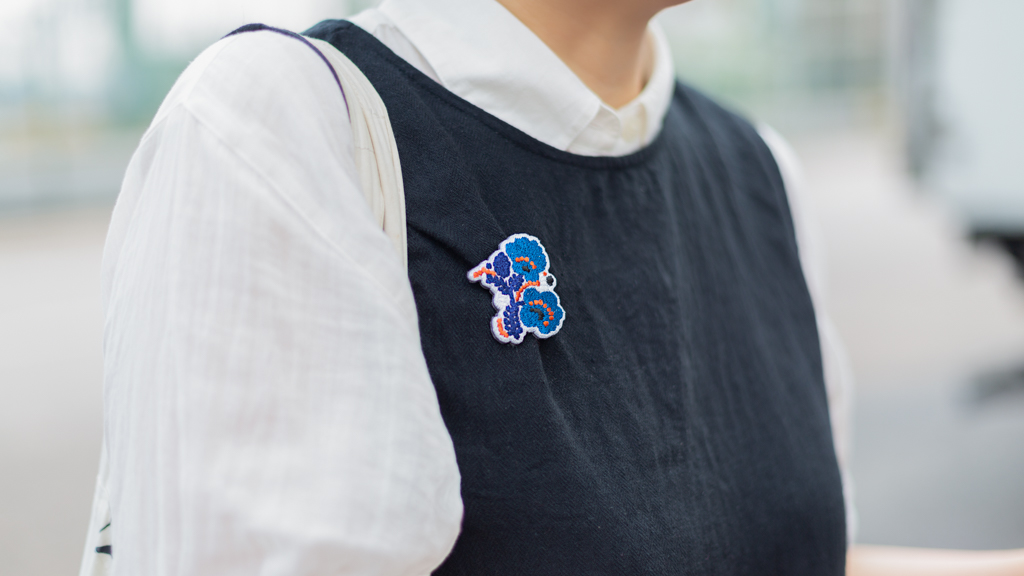 CC-Book__Art_Curator-Vest_MUKU-Skirt_nadeshikoza-Brooch_SOU・SOU-Glasses_Gucci-Bag_MUJI-Watch_Fitbit-Shoes_New_Balance-UNIFORM-17042023-4