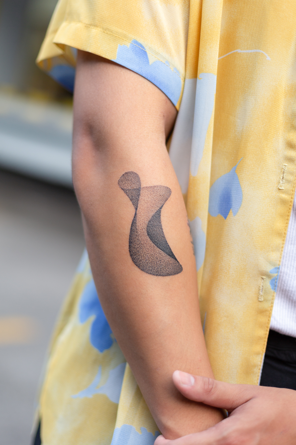 Chris-Writer-Inner_Top_Uniqlo-Shoes_Dr._Martens-Glasses_Owndays-UNIFORM-17042023-3