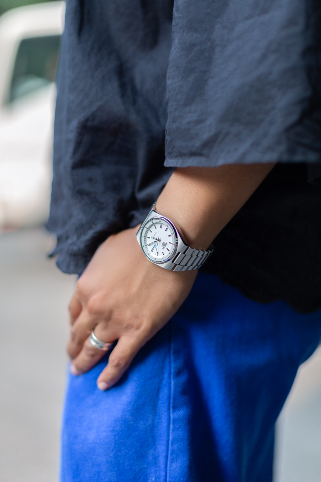 Erliana-Manager-Headscarf_Uniqlo-Shoes_Converse-Watch_Seiko-Bracelet_CHEY-Glasses_Owlet-Bag_The_North_Face-UNIFORM-17042023-5